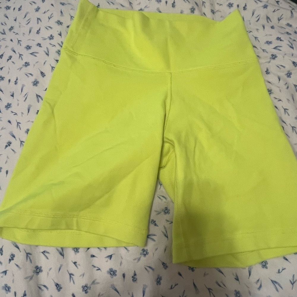 🌸2 for $20🌸 Tna neon Color shorts size S